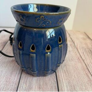 Scentsy Menorah Hanukkah Full Size Warmer Blue